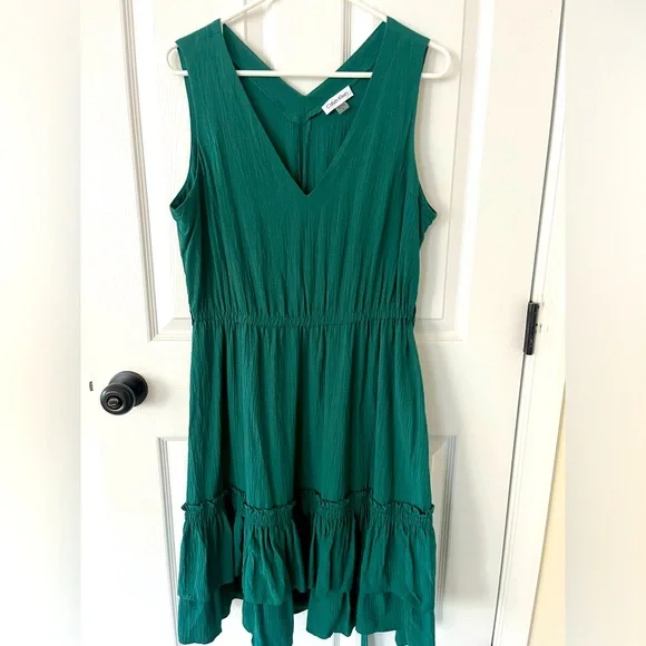 green emerald velvet dress Calvin Klein Women's Size Ruffle Hem Midi Dress, Meadow, 16 Plus : Buy  Online at Best Price in KSA